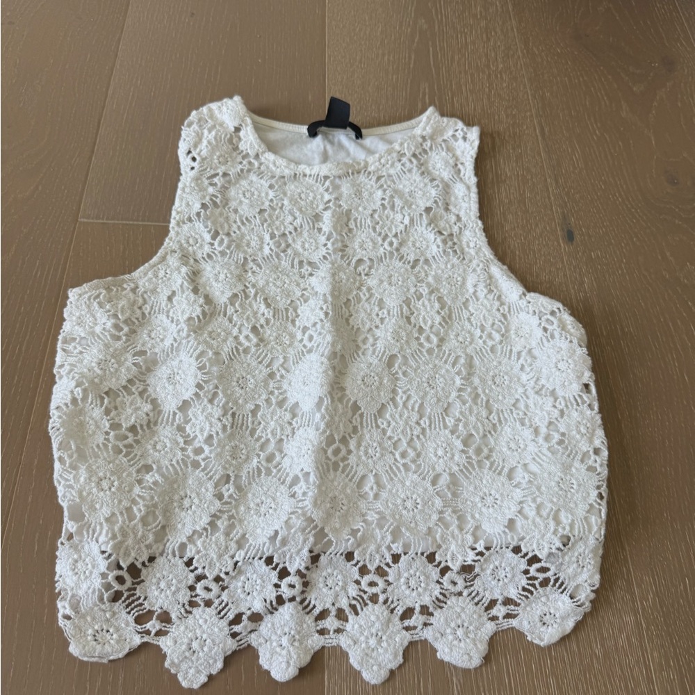 Forever 21 White Floral Lace crop Top